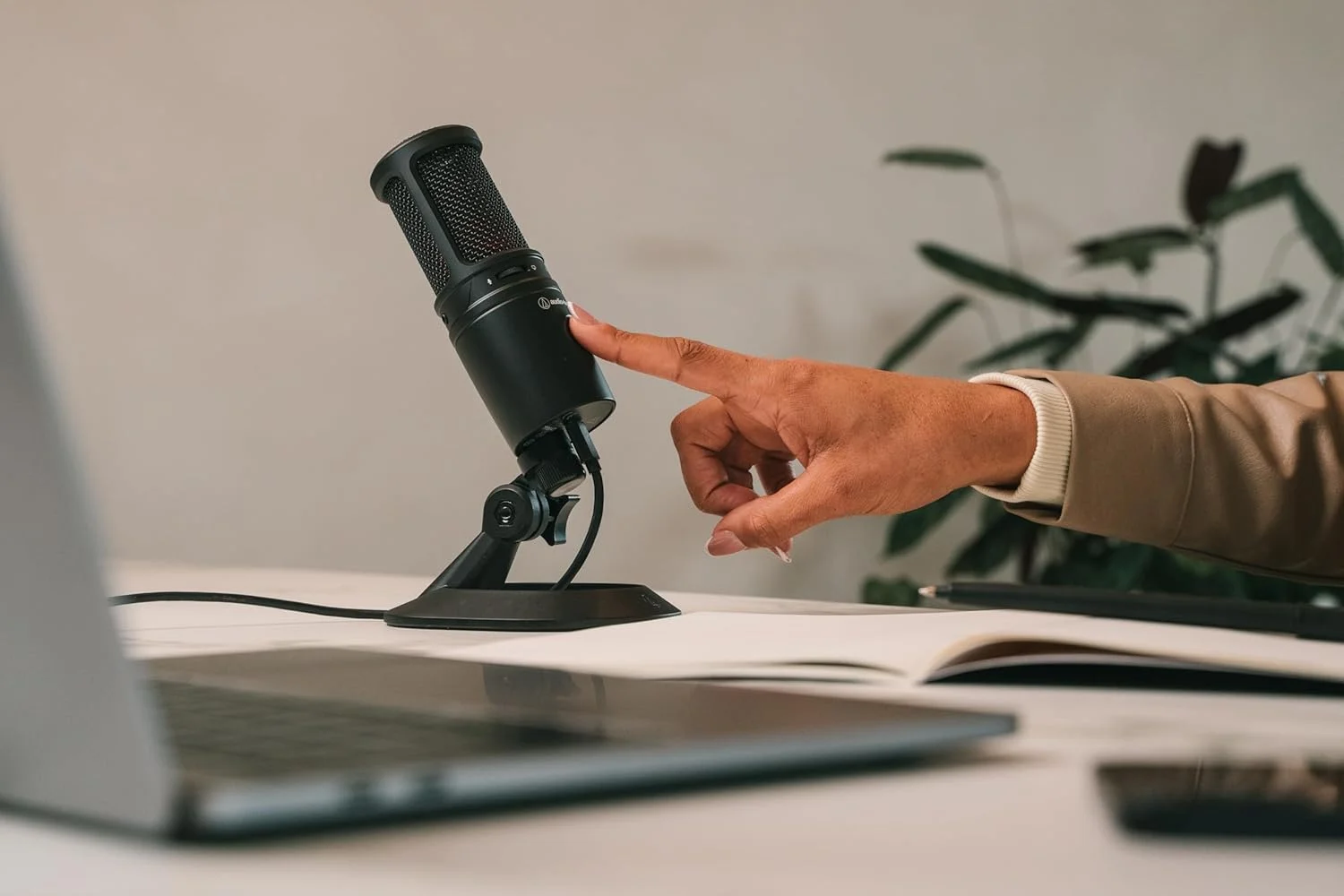 میکروفون USB کاندنسر کاردیوئید Audio-Technica AT2020USB-X میکروفون USB کاندنسر کاردیوئید Audio-Technica AT2020USB-X