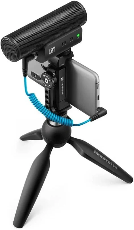 میکروفون شات گان جهت دار Sennheiser MKE 400 با اتصالات 3.5 میلی متری TRS و TRRS برای دوربین های DSLR، بدون آینه و موبایل، 508898 میکروفون شات گان جهت دار Sennheiser MKE 400 با اتصالات 3.5 میلی متری TRS و TRRS برای دوربین های DSLR، بدون آینه و موبایل، 508898