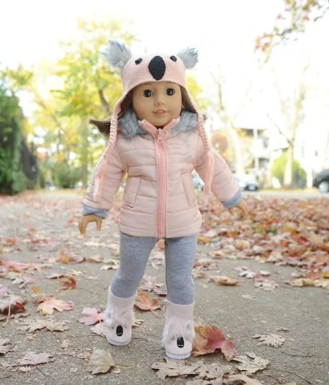 لباس عروسک 18 اینچی امیلی رز | ست هدیه 4 تکه کت و ژاکت برفی زمستانی عروسک 18 اینچی طرح کوآلا، شامل کلاه بافتنی و چکمه عروسک 18 اینچی (برنده جایزه Mom's Choice!) | سازگار با اکثر عروسک های 18 اینچی لباس عروسک 18 اینچی امیلی رز | ست هدیه 4 تکه کت و ژاکت برفی زمستانی عروسک 18 اینچی طرح کوآلا، شامل کلاه بافتنی و چکمه عروسک 18 اینچی (برنده جایزه Mom's Choice!) | سازگار با اکثر عروسک های 18 اینچی