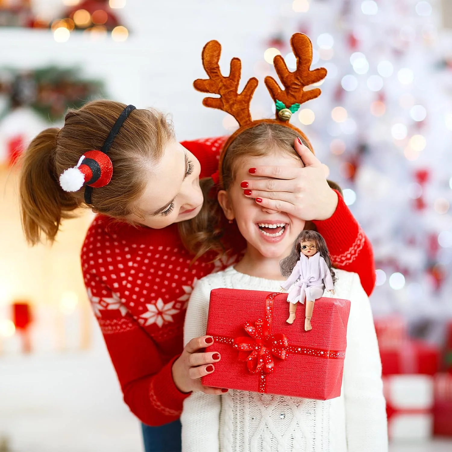 ست 10 تکه لباس بابانوئل برای عروسک های الف کریسمس، شامل جلیقه پشمی، دامن، لباس خواب، کیسه خواب، شال گردن، عینک و جوراب ست 10 تکه لباس بابانوئل برای عروسک های الف کریسمس، شامل جلیقه پشمی، دامن، لباس خواب، کیسه خواب، شال گردن، عینک و جوراب