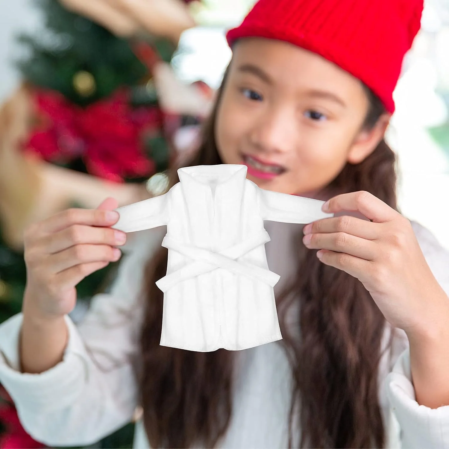 ست 10 تکه لباس بابانوئل برای عروسک های الف کریسمس، شامل جلیقه پشمی، دامن، لباس خواب، کیسه خواب، شال گردن، عینک و جوراب ست 10 تکه لباس بابانوئل برای عروسک های الف کریسمس، شامل جلیقه پشمی، دامن، لباس خواب، کیسه خواب، شال گردن، عینک و جوراب