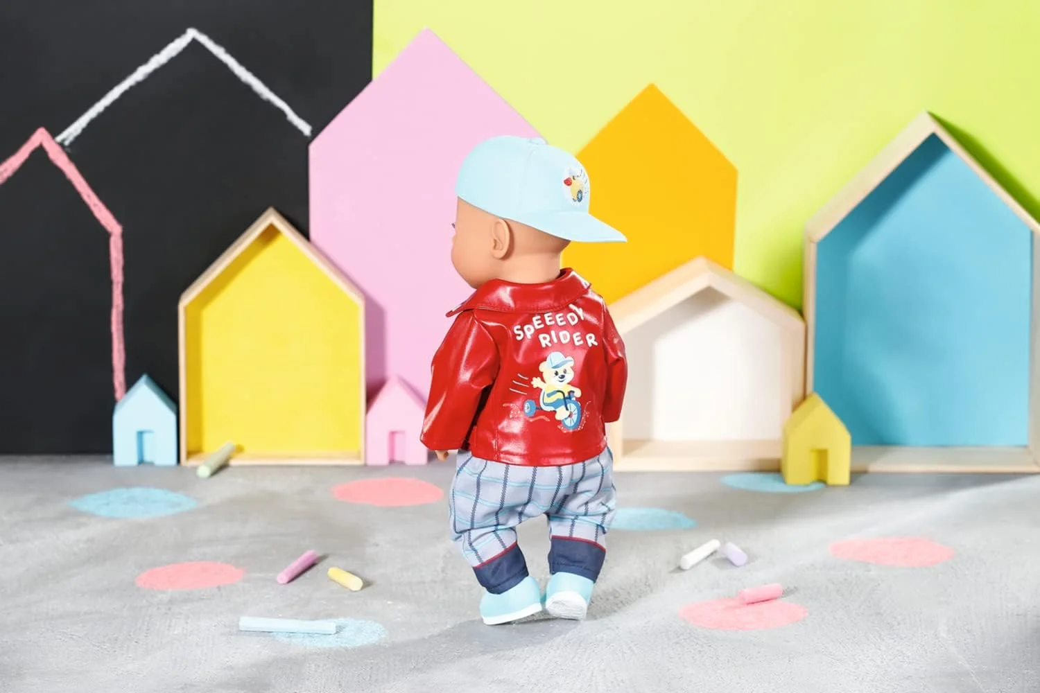 لباس بچه گانه BABY Born Little Cool Kids مدل 832356 - لوازم جانبی لباس با کیفیت بالا برای عروسک های 36 سانتی متری BABY Born برای کودکان نوپا - شامل ژاکت، شلوار، کفش ورزشی، کلاه و چوب لباسی - مناسب از 2 سالگی