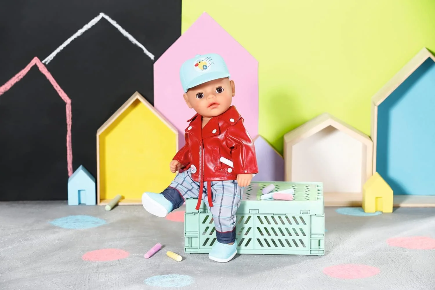 لباس بچه گانه BABY Born Little Cool Kids مدل 832356 - لوازم جانبی لباس با کیفیت بالا برای عروسک های 36 سانتی متری BABY Born برای کودکان نوپا - شامل ژاکت، شلوار، کفش ورزشی، کلاه و چوب لباسی - مناسب از 2 سالگی