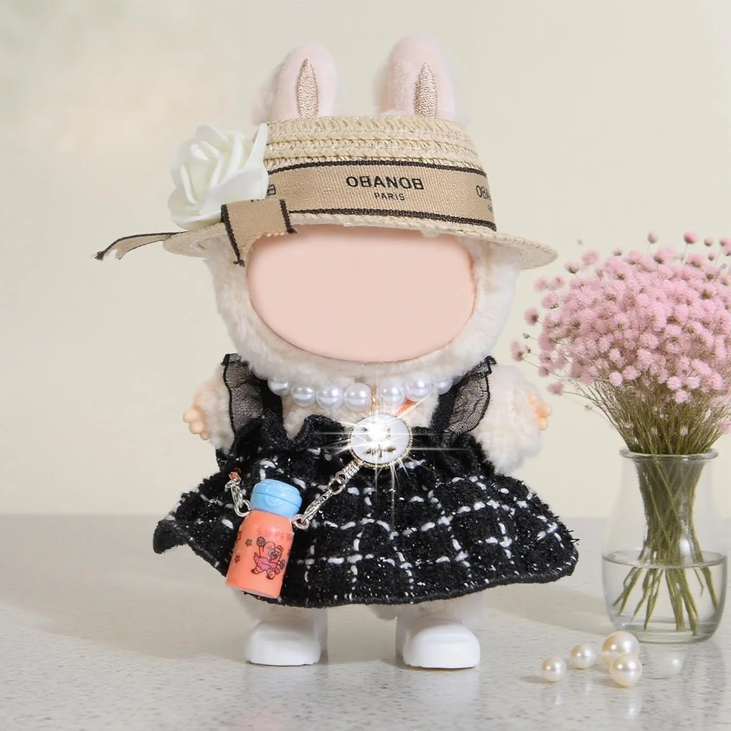 مجموعه 2 عددی لباس و لوازم جانبی شیک برای عروسک های 17 سانتی متری شامل: 2 کلاه، 2 لباس، 2 جفت کفش، 2 کیف و 2 گردنبند (عروسک شامل نمی شود) (012) مجموعه 2 عددی لباس و لوازم جانبی شیک برای عروسک های 17 سانتی متری شامل: 2 کلاه، 2 لباس، 2 جفت کفش، 2 کیف و 2 گردنبند (عروسک شامل نمی شود) (012)