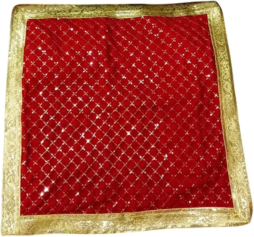 DAUJI ENTERPRISES | مخمل قرمز Puja Aasan/Mat | گلدوزی شده با پولک و حاشیه Brocade طلایی | 45.72x45.72 سانتی متر | دو لایه برای چوکی، مندیر و قرار دادن کالاش (ست 2 عددی)