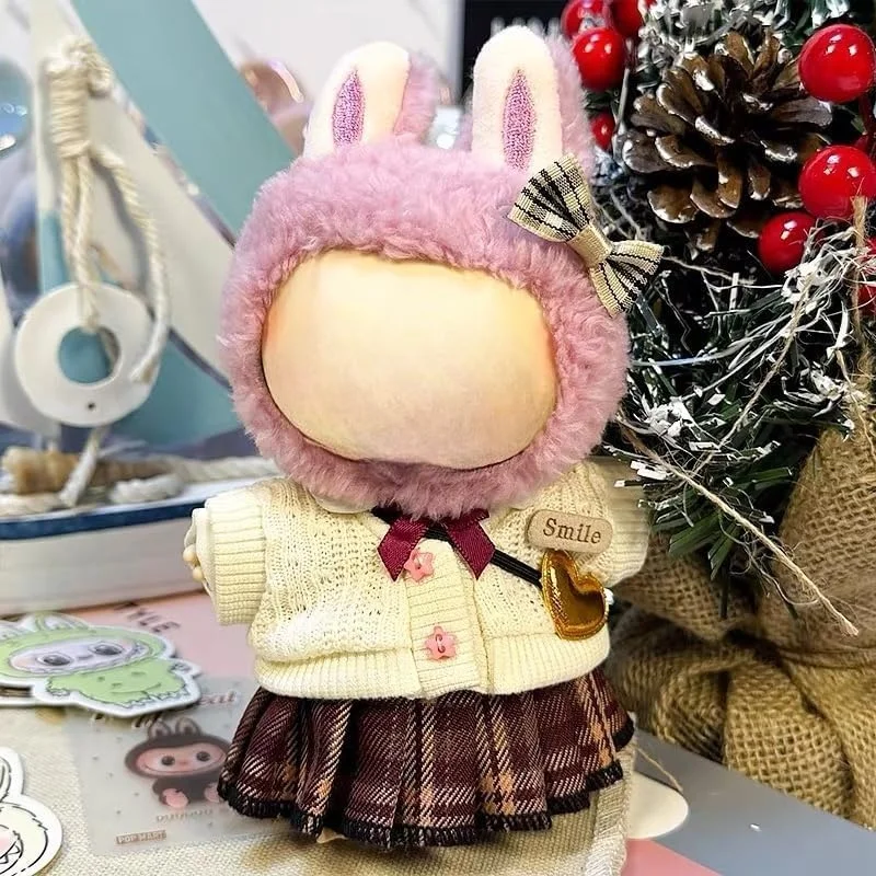 ست لباس عروسک 5 تکه 17 سانتی متری، شامل پاپیون سر، پیراهن، جلیقه بافتنی، کیف کوچک دوشی و دامن چهارخانه قرمز، لباس و لوازم جانبی عالی عروسک (عروسک شامل نمی شود) ست لباس عروسک 5 تکه 17 سانتی متری، شامل پاپیون سر، پیراهن، جلیقه بافتنی، کیف کوچک دوشی و دامن چهارخانه قرمز، لباس و لوازم جانبی عالی عروسک (عروسک شامل نمی شود)