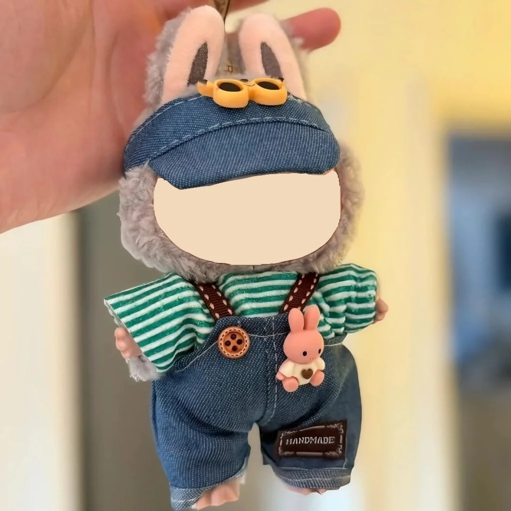 ست لباس و لوازم جانبی قلاب بافی 3 تکه برای عروسک های لابوبو 17 سانتی متری، شامل تکه های طرح جین، مناسب برای کلکسیونرهای عروسک های پولیشی، عروسک شامل نمی شود