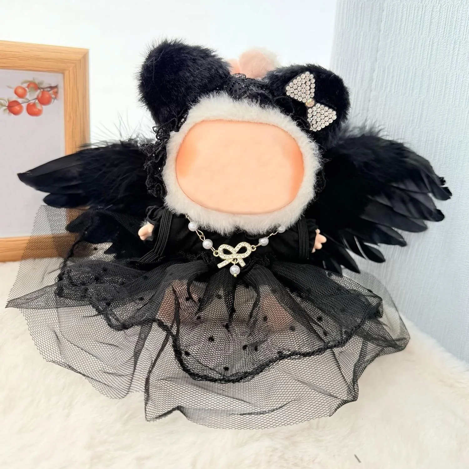 لباس شیطان کوچک مشکی برای عروسک های لابوبو نسل 1/2/3، شامل هدبند مشکی، بال، دامن توری، لباس زیر و گردنبند مروارید، پارچه نرم و بادوام، مناسب برای استایل فانتزی (بدون عروسک) لباس شیطان کوچک مشکی برای عروسک های لابوبو نسل 1/2/3، شامل هدبند مشکی، بال، دامن توری، لباس زیر و گردنبند مروارید، پارچه نرم و بادوام، مناسب برای استایل فانتزی (بدون عروسک)