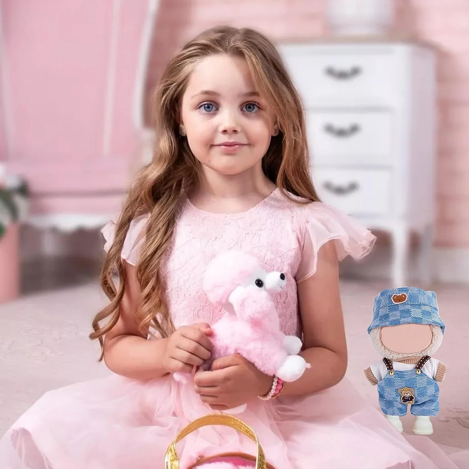 ست لباس عروسک 5 تکه برای عروسک های پولیشی 17 سانتی متری، شامل یک تاپ سفید، یک شلوار آبی و یک کلاه، یک جفت کفش و یک گیتار آبی (عروسک شامل نمی شود) ست لباس عروسک 5 تکه برای عروسک های پولیشی 17 سانتی متری، شامل یک تاپ سفید، یک شلوار آبی و یک کلاه، یک جفت کفش و یک گیتار آبی (عروسک شامل نمی شود)