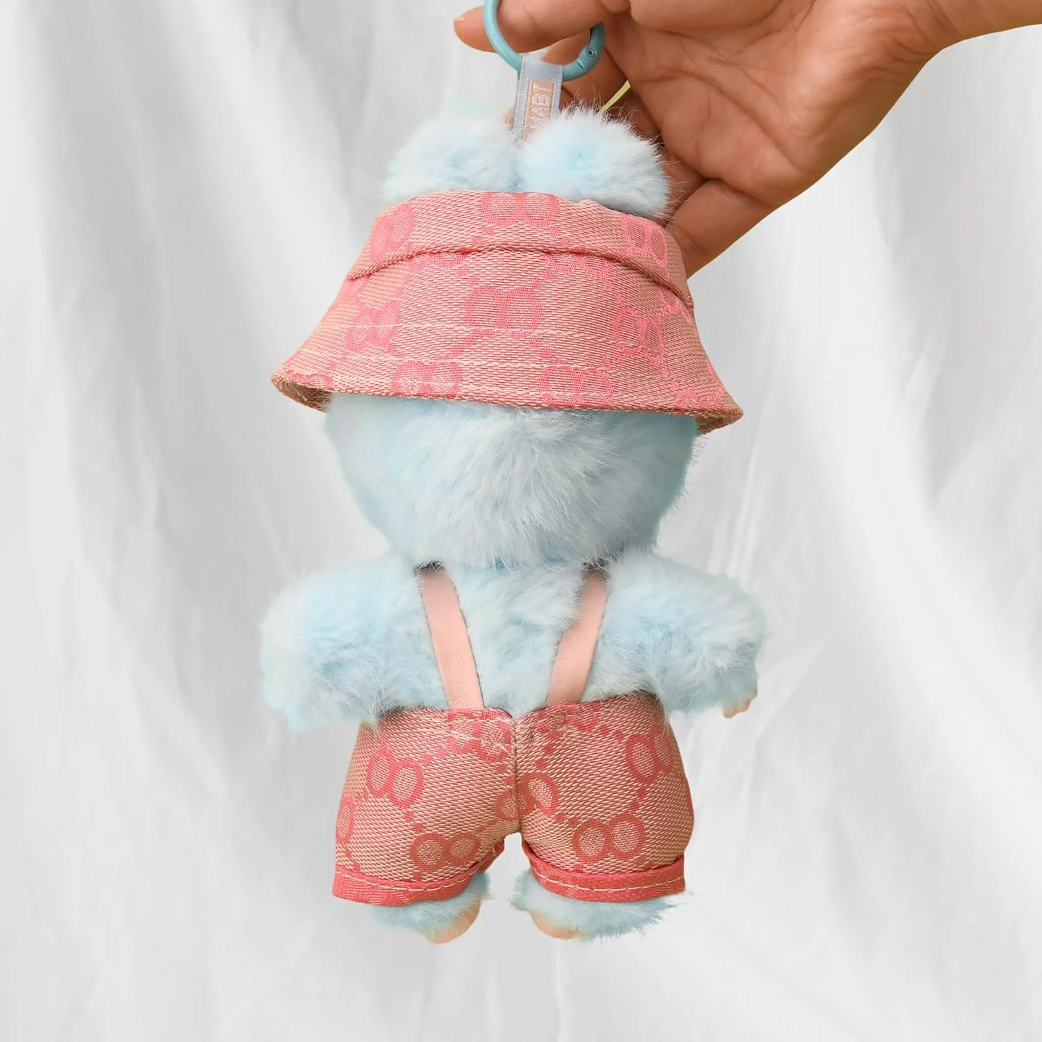 ست لباس عروسک برای عروسک های 15-17 سانتی متری، لباس عروسک صورتی ممتاز 2 تکه، لوازم جانبی عروسک شامل سرهمی، کلاه، لباس شیک و زیبا با استایل منحصر به فرد ست لباس عروسک برای عروسک های 15-17 سانتی متری، لباس عروسک صورتی ممتاز 2 تکه، لوازم جانبی عروسک شامل سرهمی، کلاه، لباس شیک و زیبا با استایل منحصر به فرد