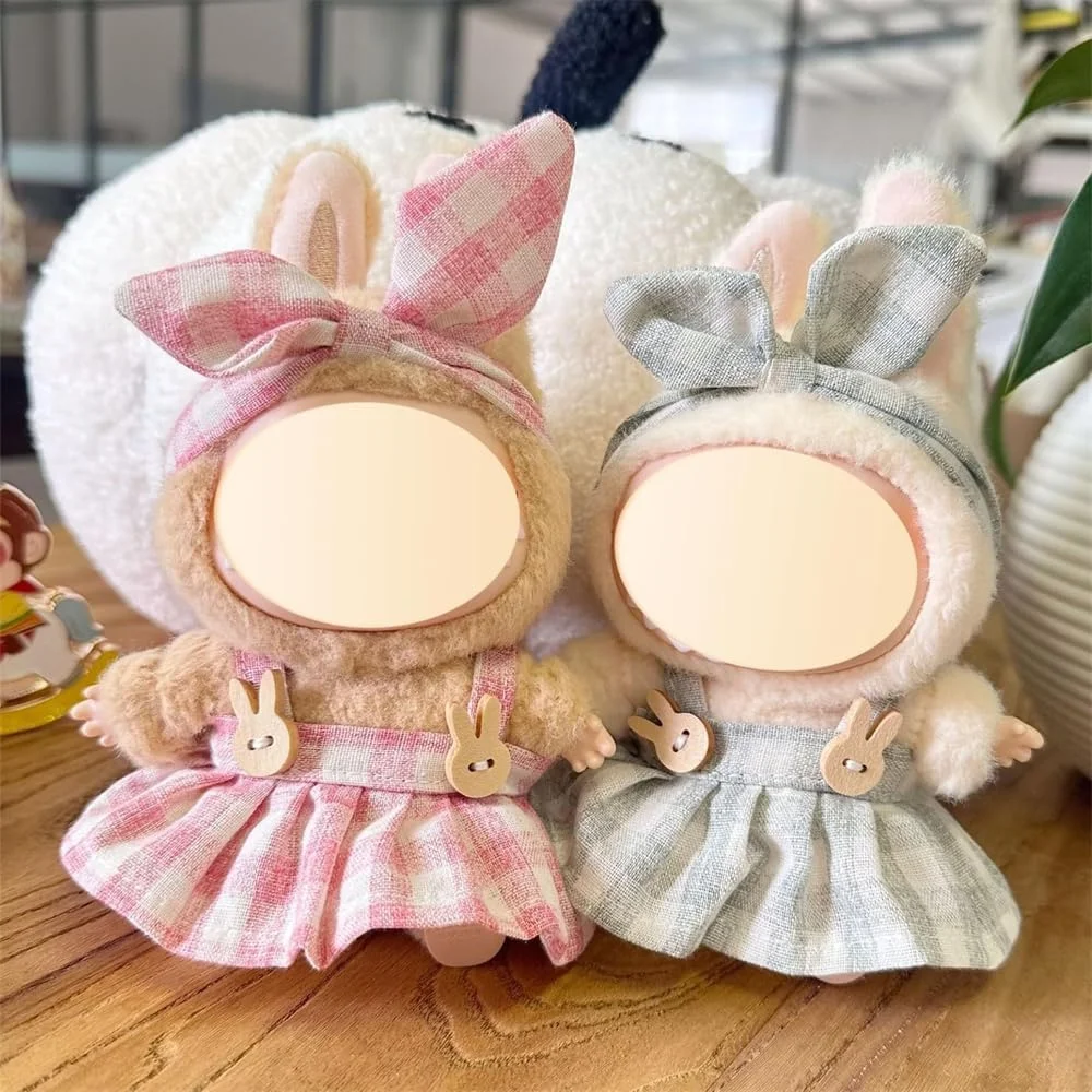 لباس عروسک آزون مناسب عروسک های 17 سانتی متری لابوبو، 4 تکه دامن پیشبندی چهارخانه صورتی با کیف گلدار، لباس و لوازم جانبی عروسک پولیشی، لباس زیبا و شیرین برای هدیه دختران و پسران (بدون عروسک)