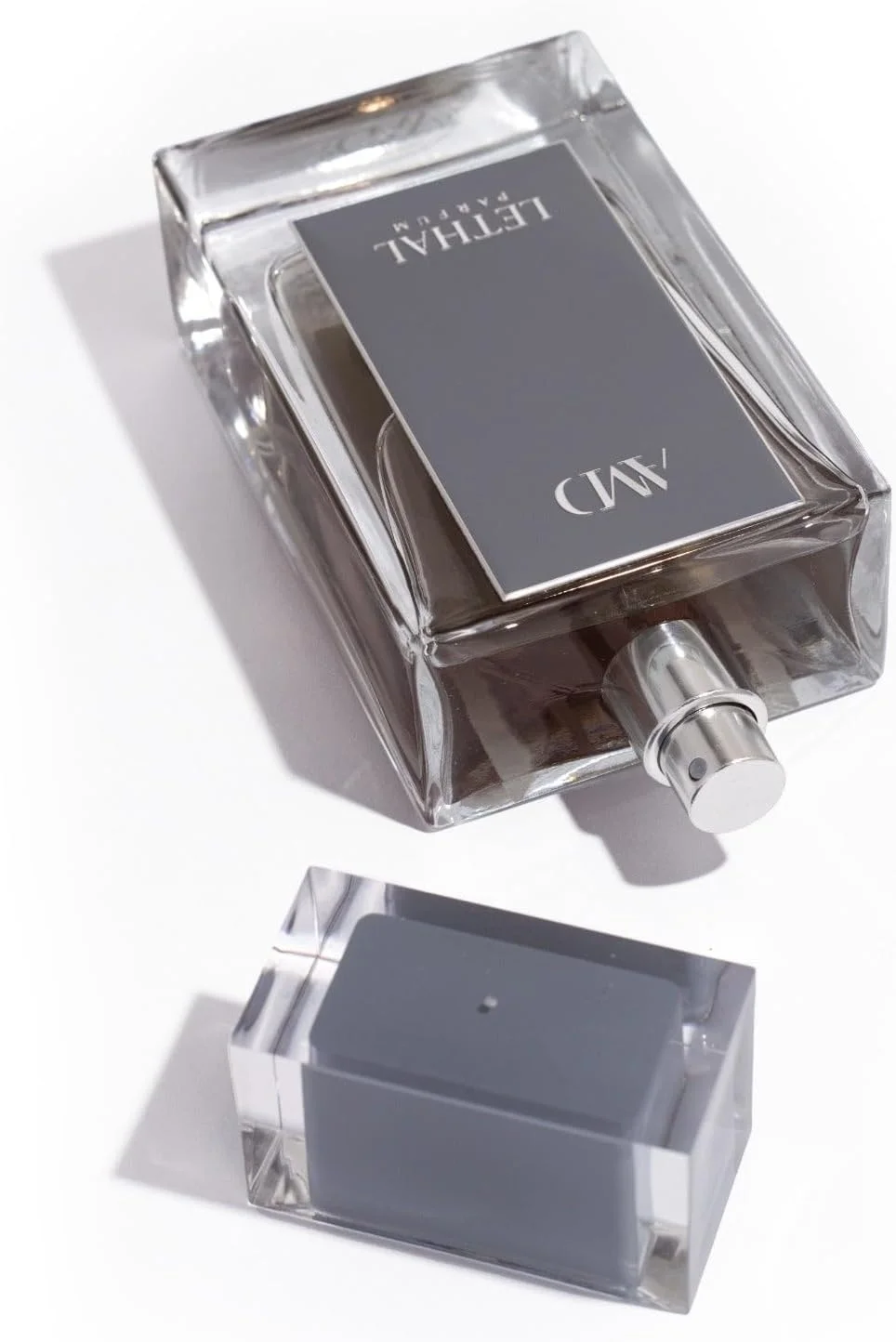 عطر унисекс Lethal از AMD Perfumes - عطر کلاسیک برای مردان و زنان - رایحه های ماندگار مردانه و زنانه با ترکیبی از جوز هندی و عنبر ادو پرفیوم EDP 100ml عطر унисекс Lethal از AMD Perfumes - عطر کلاسیک برای مردان و زنان - رایحه های ماندگار مردانه و زنانه با ترکیبی از جوز هندی و عنبر ادو پرفیوم EDP 100ml