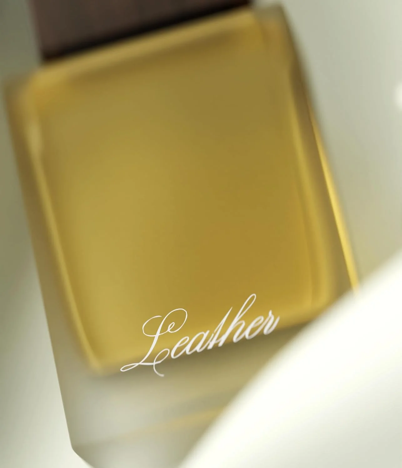 عطر احمد المغربی لدر ادو پرفیوم 50 میلی لیتر | ماندگاری طولانی | عطرهای مردانه | عطرهای زنانه | عطرهای унисекс | عطرهای چرمی | زعفران | تلخ و شیرین | عطرها عطر احمد المغربی لدر ادو پرفیوم 50 میلی لیتر | ماندگاری طولانی | عطرهای مردانه | عطرهای زنانه | عطرهای унисекс | عطرهای چرمی | زعفران | تلخ و شیرین | عطرها