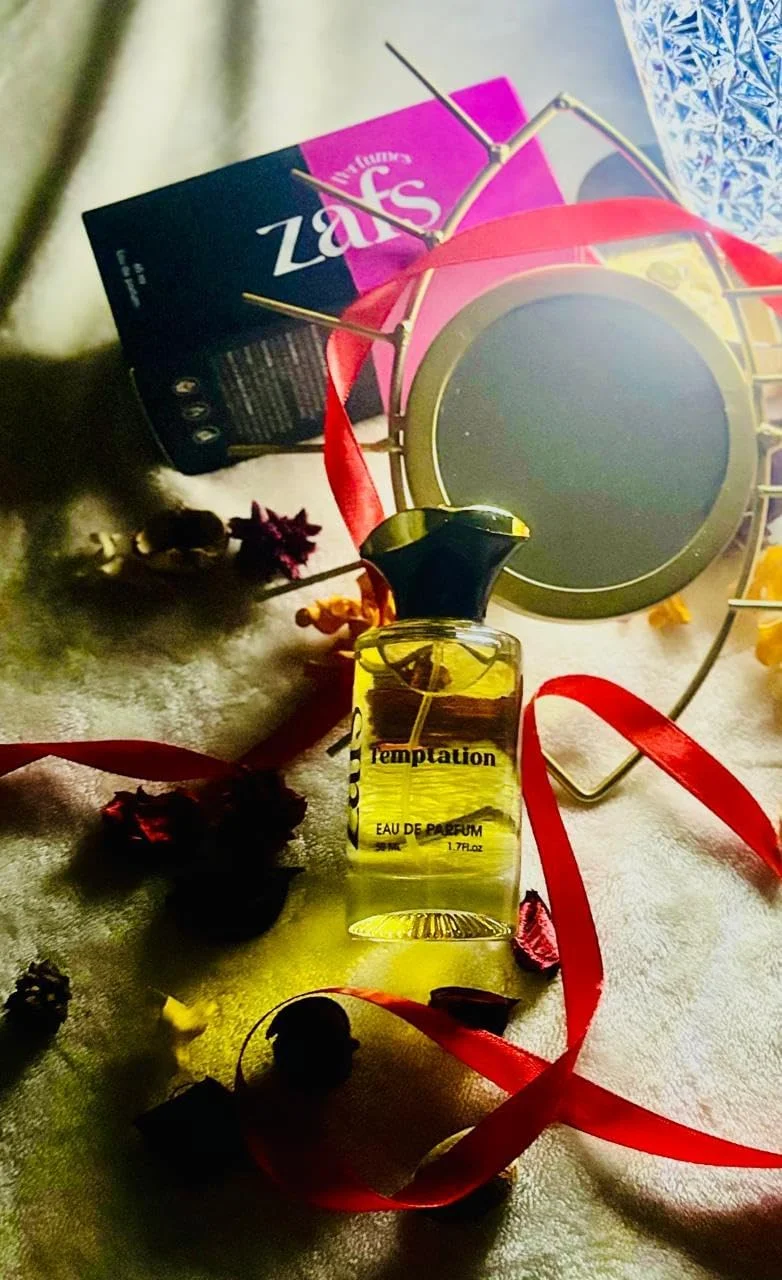 عطر زنانه زافس پرفیومز تمپتیشن ادو پرفیوم 60 میلی لیتر عطر زنانه زافس پرفیومز تمپتیشن ادو پرفیوم 60 میلی لیتر