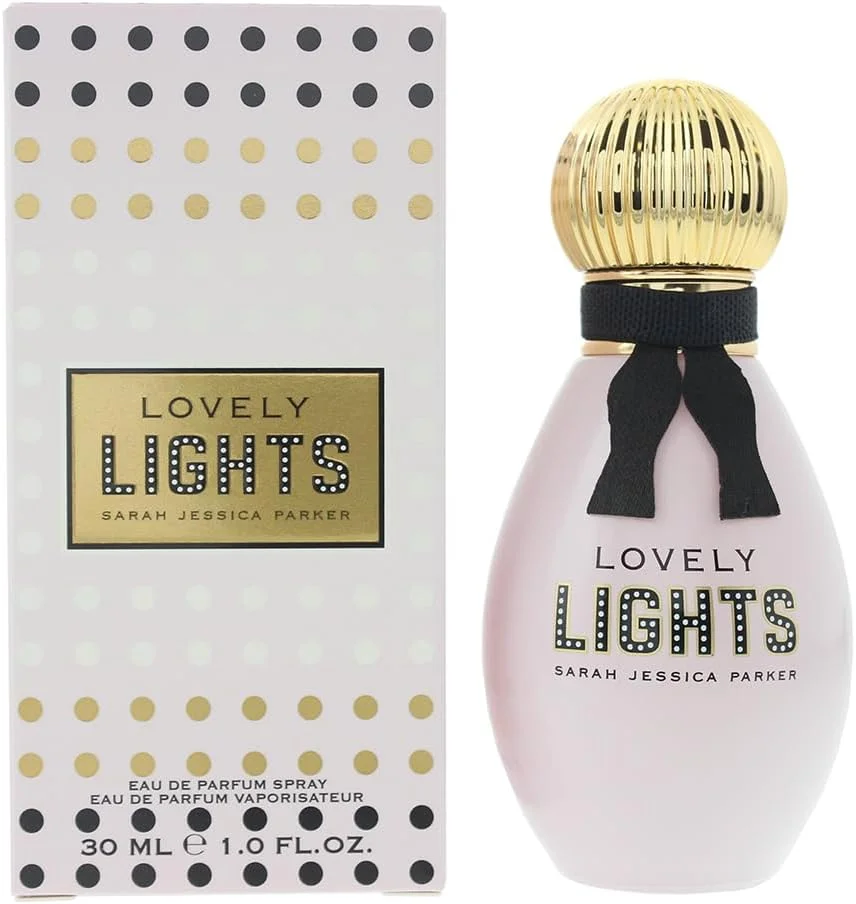 عطر ادکلن زنانه لاولی لایتس بای اس جی پی - رایحه ای جذاب و نشاط آور با الهام از شهر نیویورک - ترکیبی از نت های گلی، چوبی و مشک - پیچ امین الدوله، گاردنیا، عنبر و چوب صندل 30 میلی لیتر