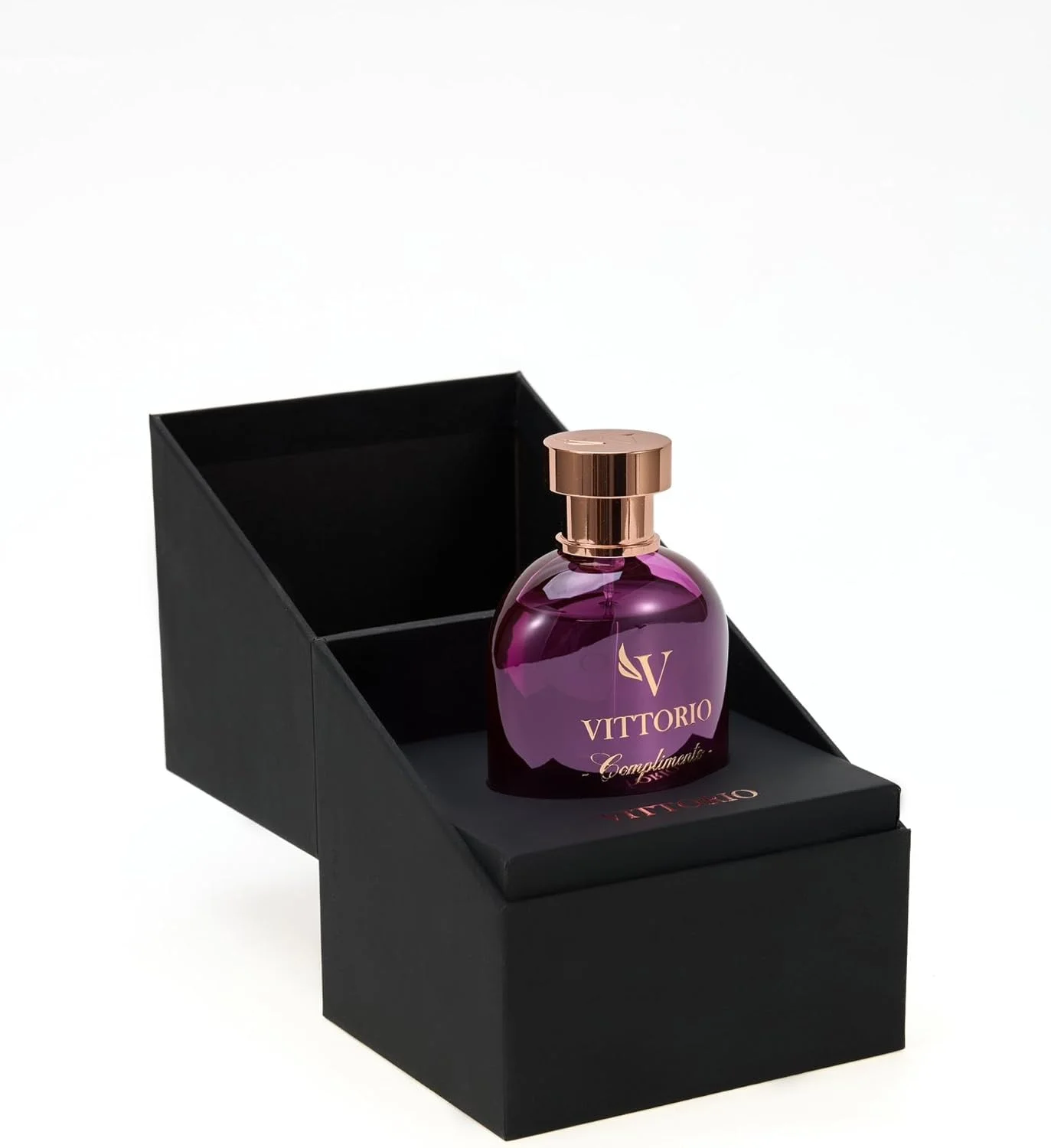 عطر زنانه ویتوریو کامپلیمنتو، رایحه گلی گرم و ادویه ای با نت های شهوانی، عطر ماندگار برای لحظات عاشقانه و مناسبت های خاص، 100 میلی لیتر