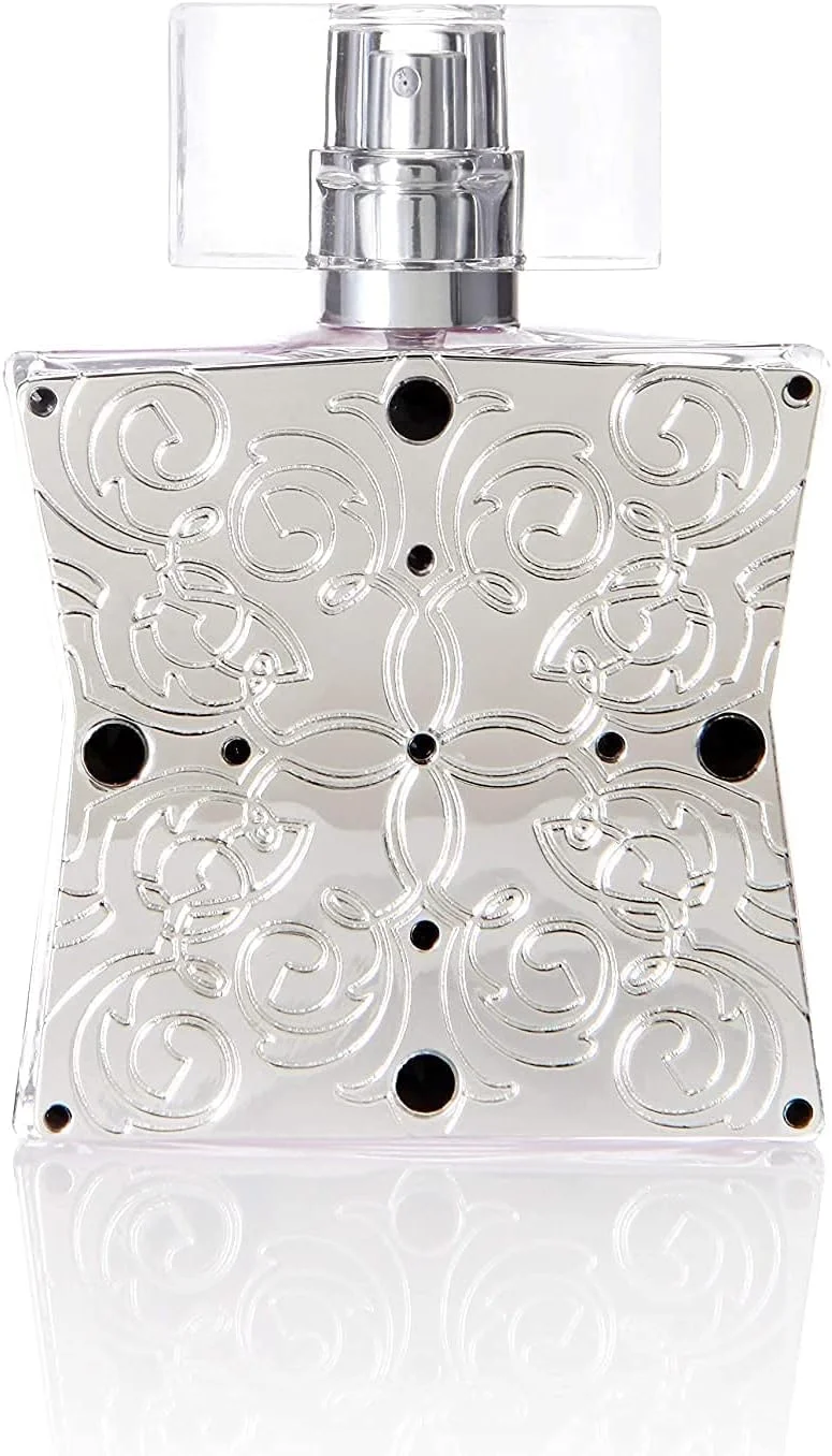 ادو پرفیوم زنانه Tru Fragrance Beauty Lace Noir از Western، عطرهای زنانه - عطر میوه ای و گلی با رایحه های توت های وحشی، یاس، گاردنیا و مرکبات - 50 میلی لیتر ادو پرفیوم زنانه Tru Fragrance Beauty Lace Noir از Western، عطرهای زنانه - عطر میوه ای و گلی با رایحه های توت های وحشی، یاس، گاردنیا و مرکبات - 50 میلی لیتر