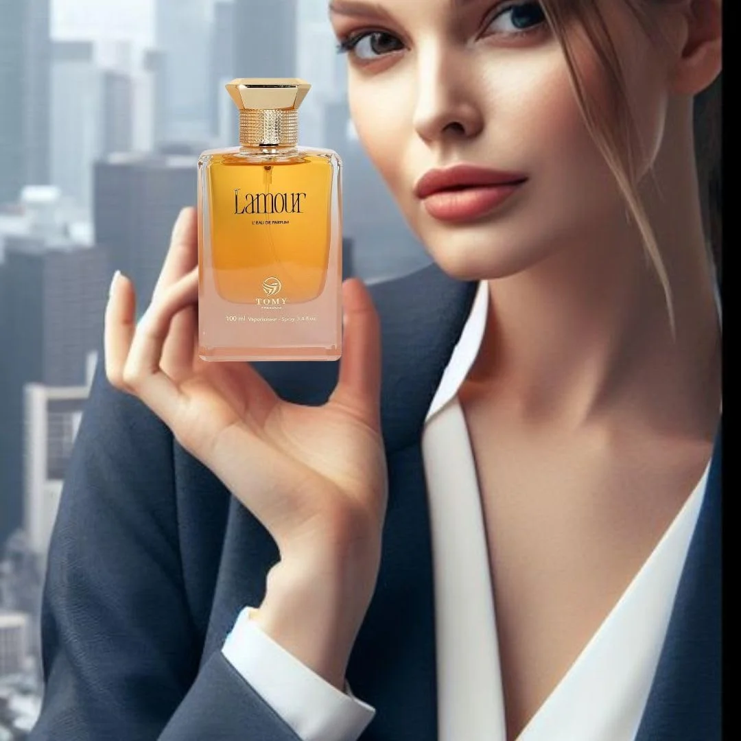 ادکلن زنانه تومی Freedom Lamour L’Eau De Parfum – 100 میلی لیتر | ماندگاری طولانی، عطر گلی رمانتیک | هدیه لوکس برای او ادکلن زنانه تومی Freedom Lamour L’Eau De Parfum – 100 میلی لیتر | ماندگاری طولانی، عطر گلی رمانتیک | هدیه لوکس برای او