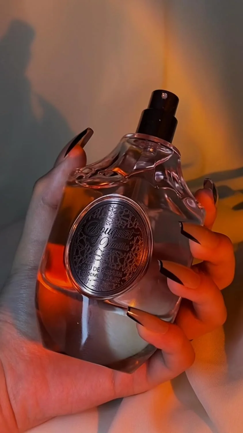 ادو پرفیوم زنانه Secret Scents Bouquet of vanilla - 100 میلی لیتر ادو پرفیوم زنانه Secret Scents Bouquet of vanilla - 100 میلی لیتر