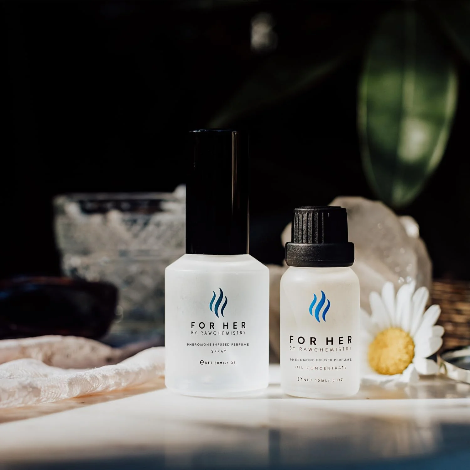 ست هدیه عطر فرمونی زنانه RawChemistry For Her - Elegance، فرمول فرمونی فوق العاده قوی 1 اونس مایع ست هدیه عطر فرمونی زنانه RawChemistry For Her - Elegance، فرمول فرمونی فوق العاده قوی 1 اونس مایع