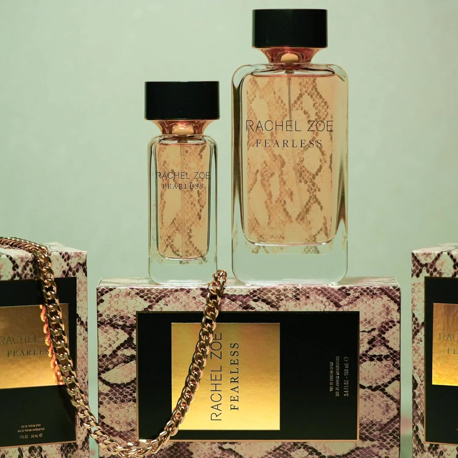 ادکلن زنانه ریچل زوئی فیرلس - 100 میل - ادو پرفیوم با رایحه ای متعادل و زنانه - عطری ماندگار و خاص از یک طراح مشهور ادکلن زنانه ریچل زوئی فیرلس - 100 میل - ادو پرفیوم با رایحه ای متعادل و زنانه - عطری ماندگار و خاص از یک طراح مشهور