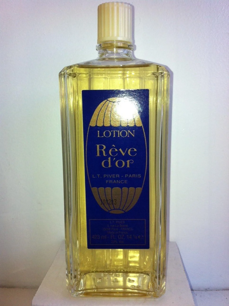 لوسیون عطر Reve d'or ال تی پیور (420 میلی لیتر) لوسیون عطر Reve d'or ال تی پیور (420 میلی لیتر)