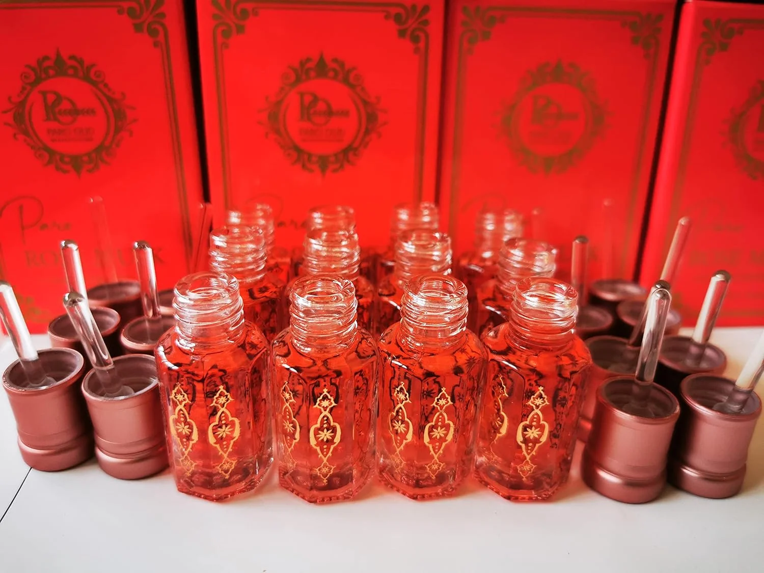 روغن عطر غلیظ رز مشک پارو عود و عطرها I یونیسکس I 6 میلی لیتر I عطر مشک I عطر گل I بدون الکل I عطر یونیسکس I ماندگاری تمام روز I سایز مناسب سفر I عطر عروسی روغن عطر غلیظ رز مشک پارو عود و عطرها I یونیسکس I 6 میلی لیتر I عطر مشک I عطر گل I بدون الکل I عطر یونیسکس I ماندگاری تمام روز I سایز مناسب سفر I عطر عروسی