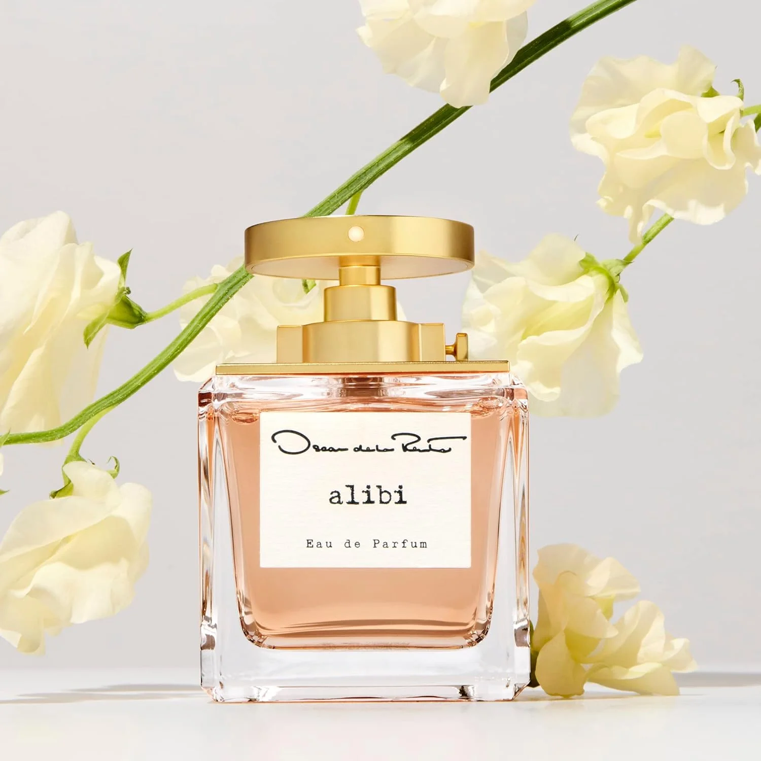 اسپری عطر زنانه ادو پرفیوم اسکار د لا رنتا Alibi