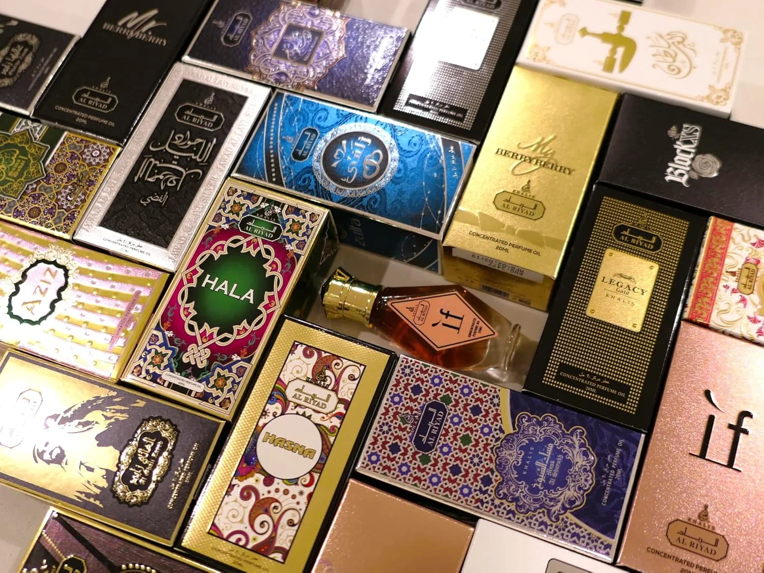 عطر روغنی رولی فرمونی عشق واقعی زنانه Maison d'Orient MUSK AL SHUYUKH 20 میلی لیتر، مسافرتی زنانه، رولی مشک. رایحه های عربی AL RIYAD. عطر اورجینال زنانه عربی عطر روغنی رولی فرمونی عشق واقعی زنانه Maison d'Orient MUSK AL SHUYUKH 20 میلی لیتر، مسافرتی زنانه، رولی مشک. رایحه های عربی AL RIYAD. عطر اورجینال زنانه عربی
