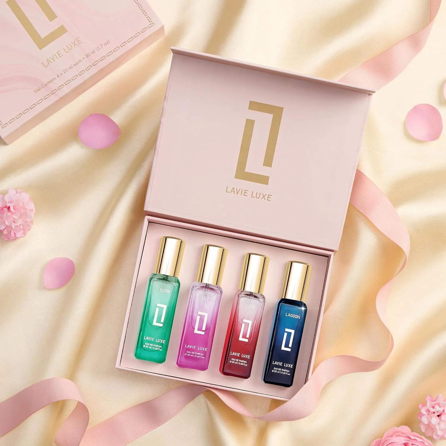 ست هدیه ادو پرفیوم زنانه لوکس Lavie Luxe، قابل حمل، 80 میلی لیتر | عطر زنانه با رایحه های گل سوسن، شیرین، نارنگی ماندارین و ترنج ست هدیه ادو پرفیوم زنانه لوکس Lavie Luxe، قابل حمل، 80 میلی لیتر | عطر زنانه با رایحه های گل سوسن، شیرین، نارنگی ماندارین و ترنج