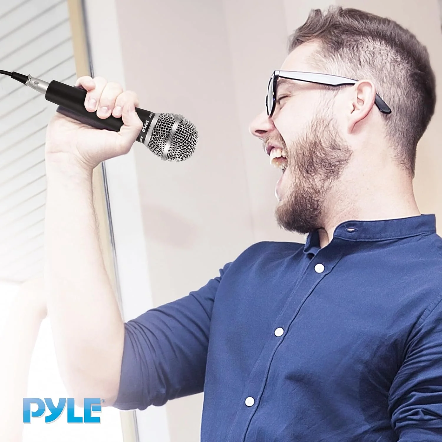 میکروفون Pyle-Pro به همراه کابل XLR به اتصال صوتی 1/4 اینچی، کانکتور، مشکی، 25.65 سانتی متر X 12.70 سانتی متر X 8.38 سانتی متر (Pdmic58)