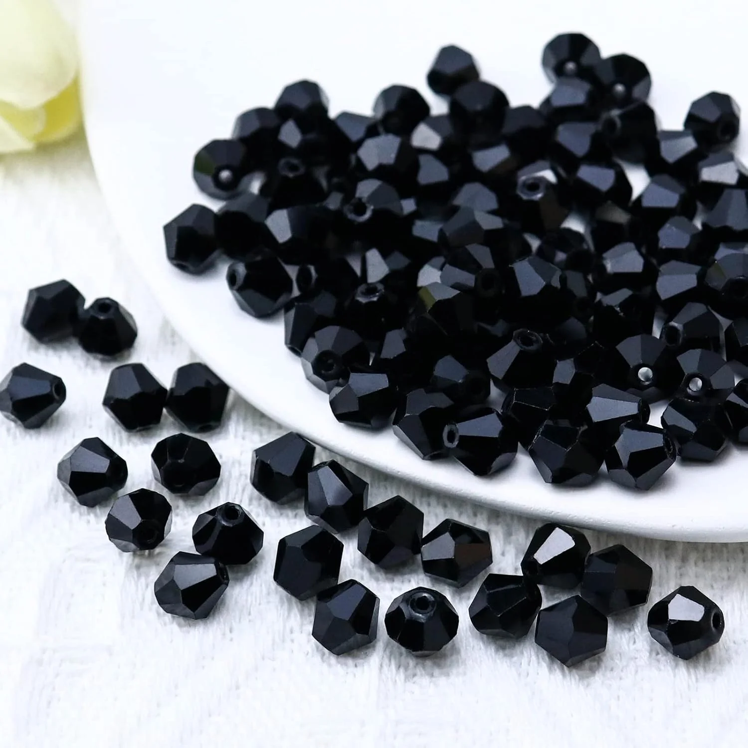 دوارم 250 عدد مهره کریستالی دو مخروطی 6 میلی متری، مهره های شیشه ای کریستالی مشکی تراش خورده برای ساخت جواهرات، کاردستی، دستبند، گردنبند، عروسک دوارم 250 عدد مهره کریستالی دو مخروطی 6 میلی متری، مهره های شیشه ای کریستالی مشکی تراش خورده برای ساخت جواهرات، کاردستی، دستبند، گردنبند، عروسک