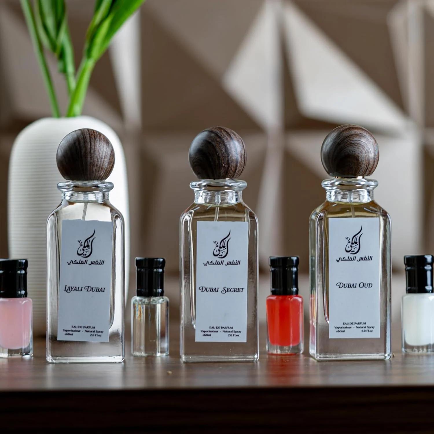 جعبه هدیه عطر النفس الملکی دبی - مجموعه عطر لوکس 3 عددی | رایحه های عود و شرقی ظریف | هدیه ایده آل برای مردان و زنان (رایحه های عود) جعبه هدیه عطر النفس الملکی دبی - مجموعه عطر لوکس 3 عددی | رایحه های عود و شرقی ظریف | هدیه ایده آل برای مردان و زنان (رایحه های عود)