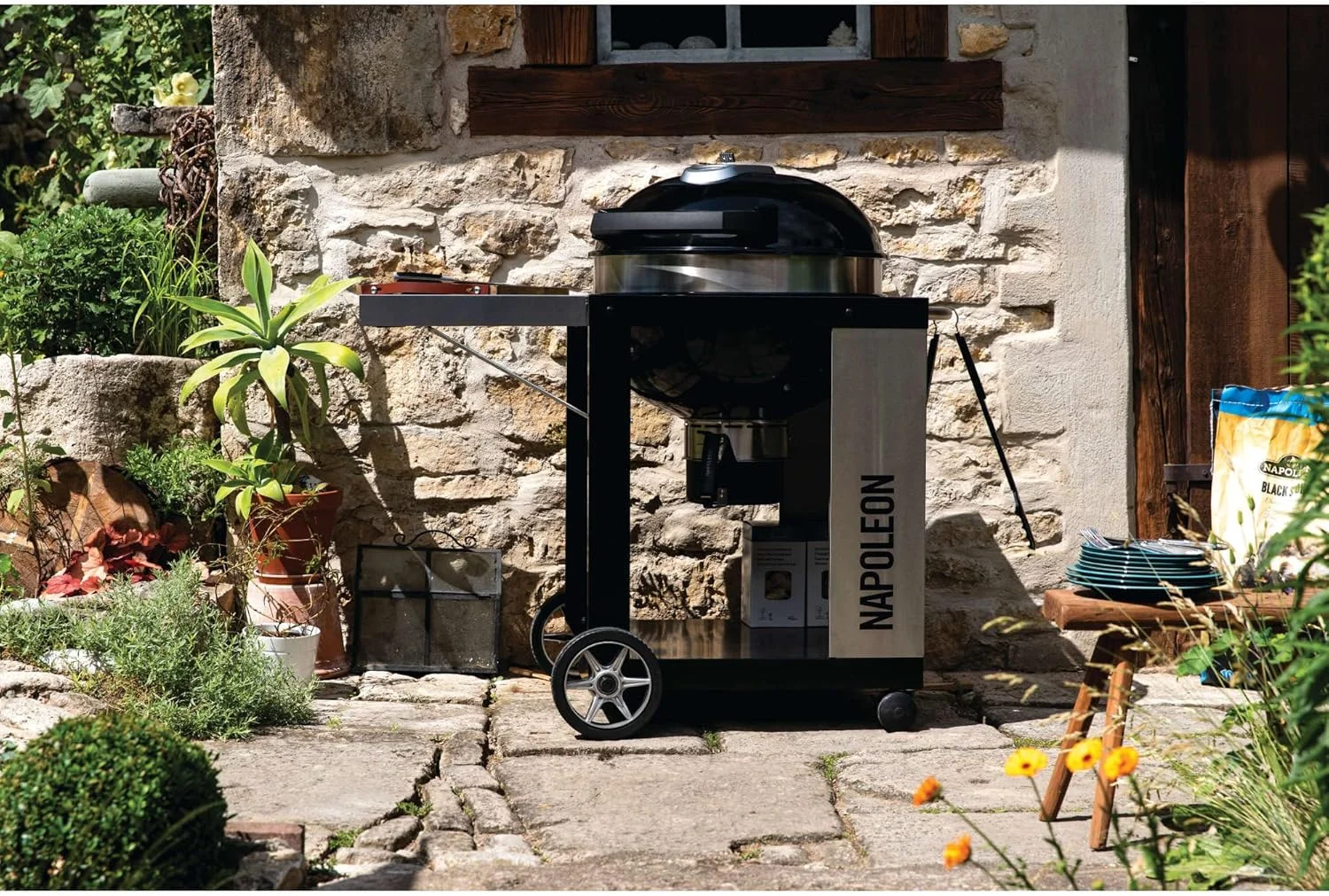 باربیکیو ذغالی ناپلئون مدل PRO22K-CART-2 PRO22KCART2، مشکی باربیکیو ذغالی ناپلئون مدل PRO22K-CART-2 PRO22KCART2، مشکی