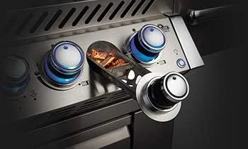 باربیکیو گازی استیل ناپلئون Prestige PRO665RSIBNSS-3 با مشعل های مادون قرمز پشتی و جانبی