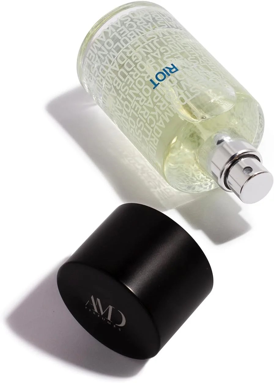 عطر اغواگر Riot از مجموعه Chaos بای ای ام دی پرفیومز - عطری کلاسیک برای مردان و زنان - رایحه ای ماندگار با ترکیبی از نرولی و رز ادو پرفیوم EDP 30ml عطر اغواگر Riot از مجموعه Chaos بای ای ام دی پرفیومز - عطری کلاسیک برای مردان و زنان - رایحه ای ماندگار با ترکیبی از نرولی و رز ادو پرفیوم EDP 30ml