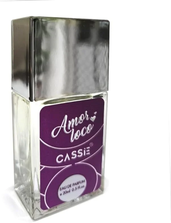 جعبه هدیه عطر زنانه CASSiE، ست 5 عددی | Amor Loco، Belle، Boujee، Lush، Africa Couture | 20 میلی لیتر جعبه هدیه عطر زنانه CASSiE، ست 5 عددی | Amor Loco، Belle، Boujee، Lush، Africa Couture | 20 میلی لیتر
