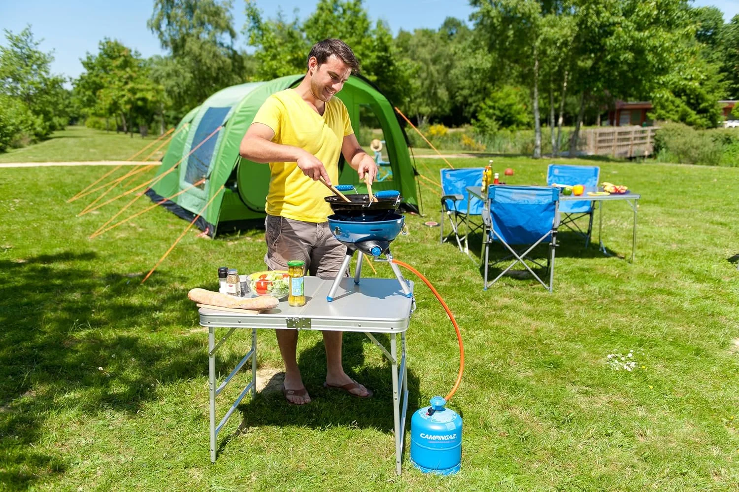اجاق گاز کمپینگ قابل حمل Campingaz Party Grill 400، باربیکیو کمپینگ همه کاره، گریل و اجاق گاز فضای باز، باربیکیو گازی کوچک 2000 وات، باربیکیو رومیزی اجاق گاز کمپینگ قابل حمل Campingaz Party Grill 400، باربیکیو کمپینگ همه کاره، گریل و اجاق گاز فضای باز، باربیکیو گازی کوچک 2000 وات، باربیکیو رومیزی