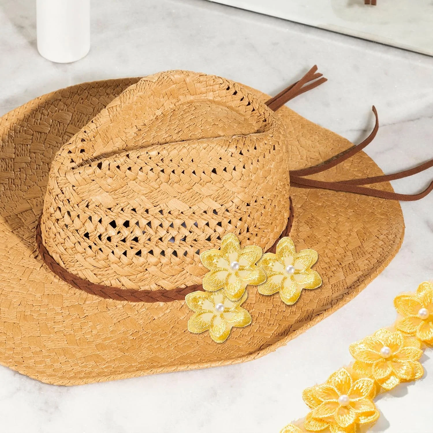 نوار توری گل سه بعدی پلی استر 2 یاردی، نوار توری گل زرد، اپلیکه گلدوزی شده برای دوخت لباس عروسی، تزئین لباس DIY، لوازم صنایع دستی، دکوراسیون نوار توری گل سه بعدی پلی استر 2 یاردی، نوار توری گل زرد، اپلیکه گلدوزی شده برای دوخت لباس عروسی، تزئین لباس DIY، لوازم صنایع دستی، دکوراسیون