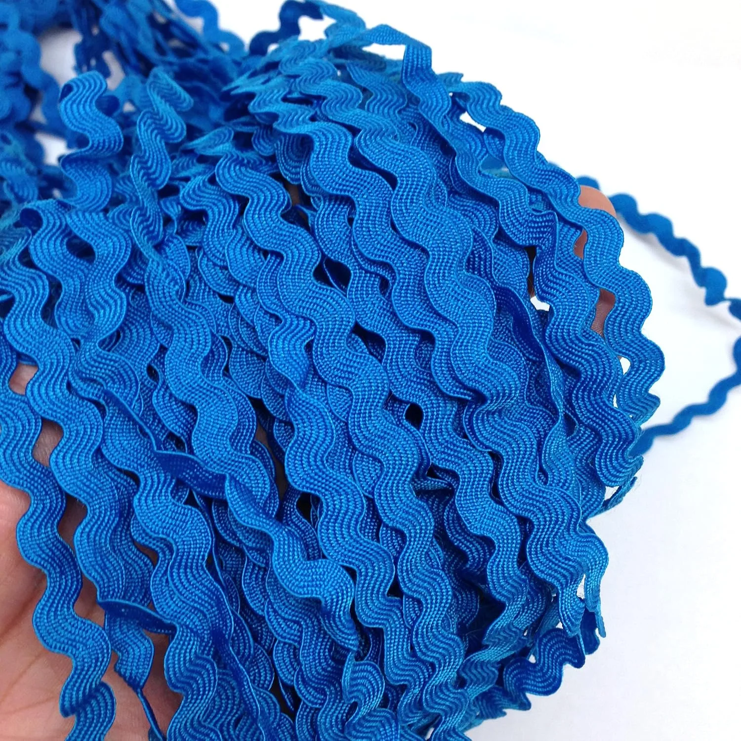 نوار تزیینی حاشیه دار موج دار PEPPERLONELY به طول 15 یارد، آبی دریاچه ای، 5 میلی متری، برای لباس، خیاطی، گل سازی، دکوراسیون مهمانی خانگی، تزیینات عروسی، لوازم صنایع دستی روبان توری