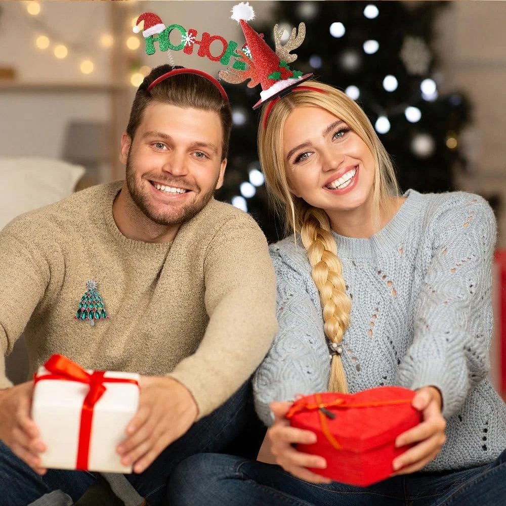 سنجاق سینه طرح درخت کریسمس با نگین های سبز، سنجاق یقه، سنجاق ستاره کریستالی زیبا، سنجاق تزئینی جشنواره، گیره، ژاکت، کلاه، روسری، لباس، کت و شلوار، لوازم تزئینی لباس، سنجاق سینه جواهرات ظریف کریسمس، هدیه