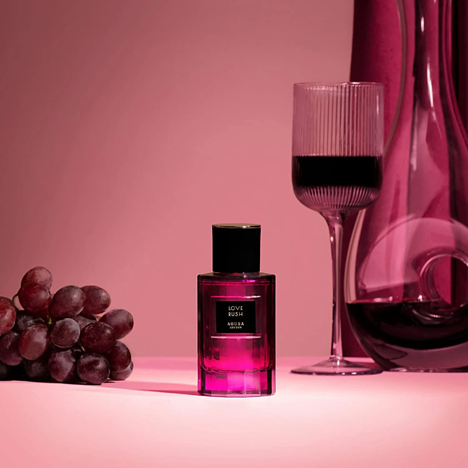 عطر زنانه Aoura London Love Rush - رایحه گلی تازه و فریبنده - ماندگاری طولانی، ظریف و جذاب - ادو پرفیوم، 100 میلی لیتر