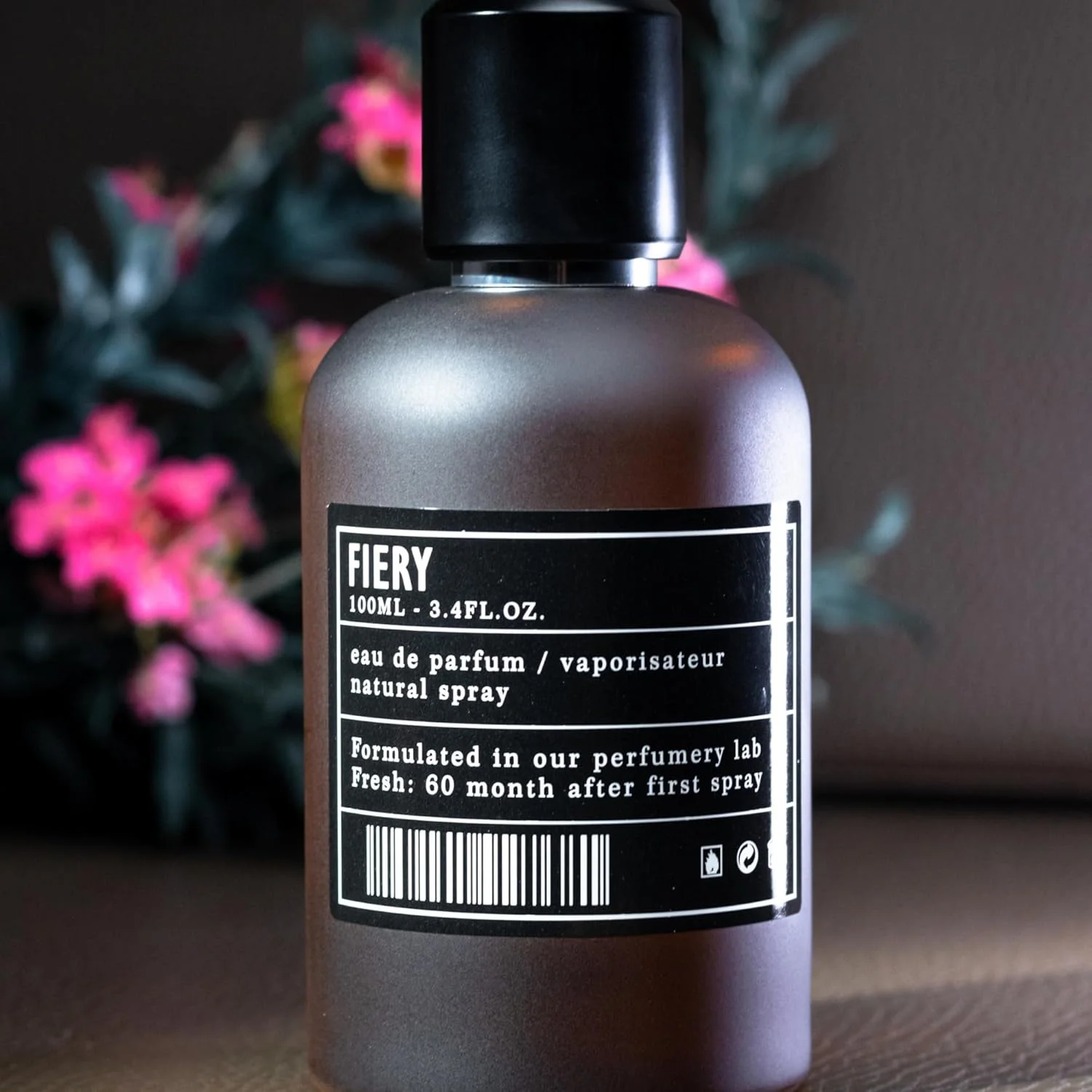 عطر آتشین унисекс ARO FAC از AMD Perfumes - عطر کلاسیک مردانه و زنانه - رایحه های ماندگار مردانه و زنانه با ترکیبی از عسل و یاسمن ادو پرفیوم EDP 100ml
