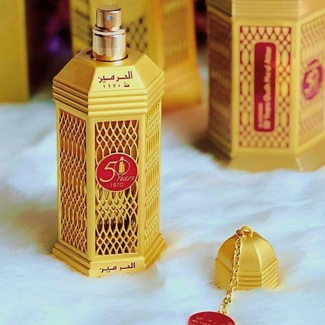 ادو پرفیوم گلدن عود الحرمین 100 میلی لیتر | عطر унисекс شرقی تند ماندگار | عود، عنبر، وانیل و چوب صندل | هدیه عطر عربی لوکس برای مردان و زنان ادو پرفیوم گلدن عود الحرمین 100 میلی لیتر | عطر унисекс شرقی تند ماندگار | عود، عنبر، وانیل و چوب صندل | هدیه عطر عربی لوکس برای مردان و زنان