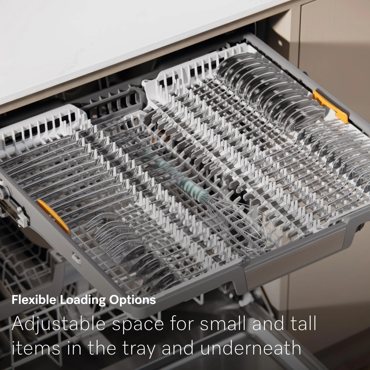 ماشین ظرفشویی ایستاده Miele G 7130 SC AutoDos با توزیع خودکار، خشک کن AutoOpen، ComfortClose و سینی 3D MultiFlex، نمای CleanSteel