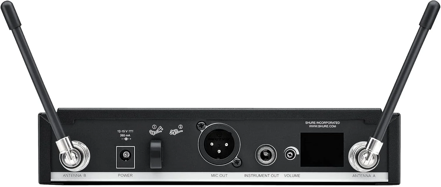 سیستم میکروفون بی سیم Shure BLX14R/MX53 با گیرنده رک مونت BLX4R، فرستنده بدنه BLX1 و میکروفون مینیاتوری هدست MX153 برای ارائه ها، اماکن مذهبی و صدای زنده - باند H10