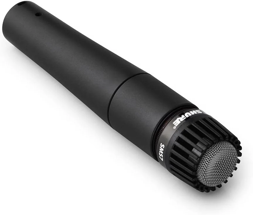 میکروفون ساز Shure SM57، دینامیک، کاردیوئید، آماده استودیو، برای اجرای زنده ساز و ضبط صدای حرفه ای، مشکی میکروفون ساز Shure SM57، دینامیک، کاردیوئید، آماده استودیو، برای اجرای زنده ساز و ضبط صدای حرفه ای، مشکی