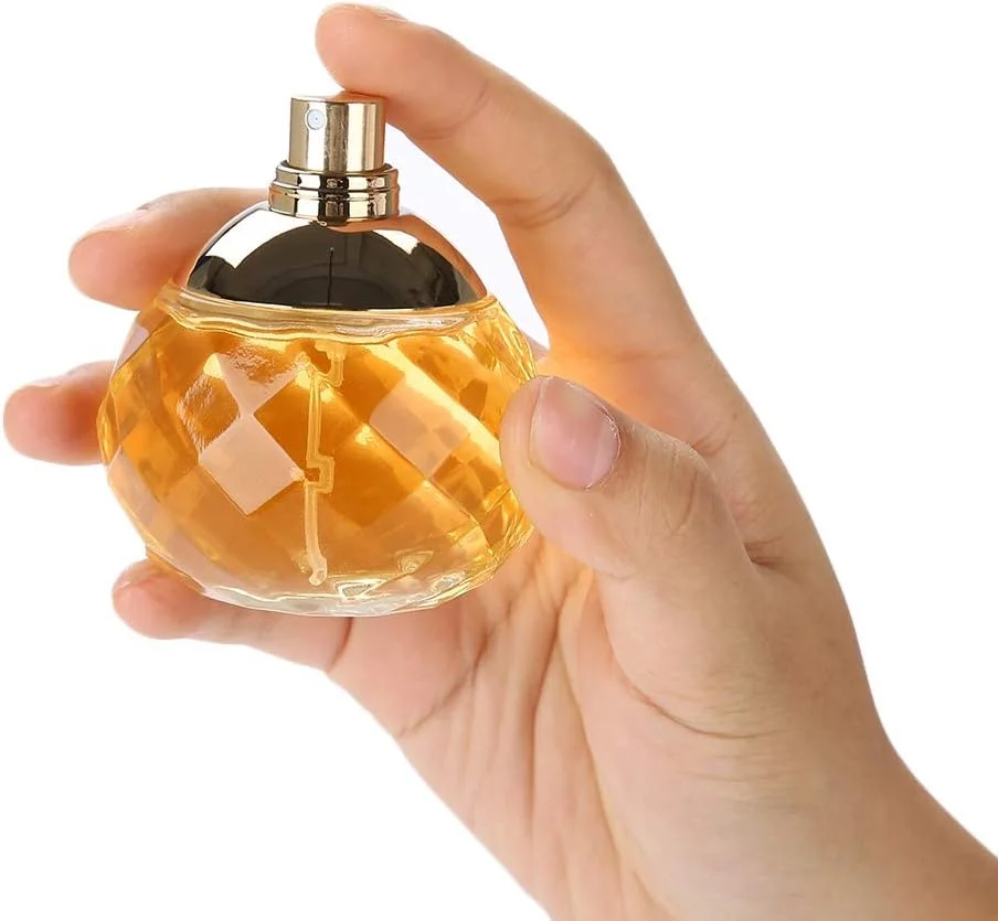 عطر زنانه 60 میلی لیتری، عطر زنانه با رایحه گل و چوب (½ðɫ)