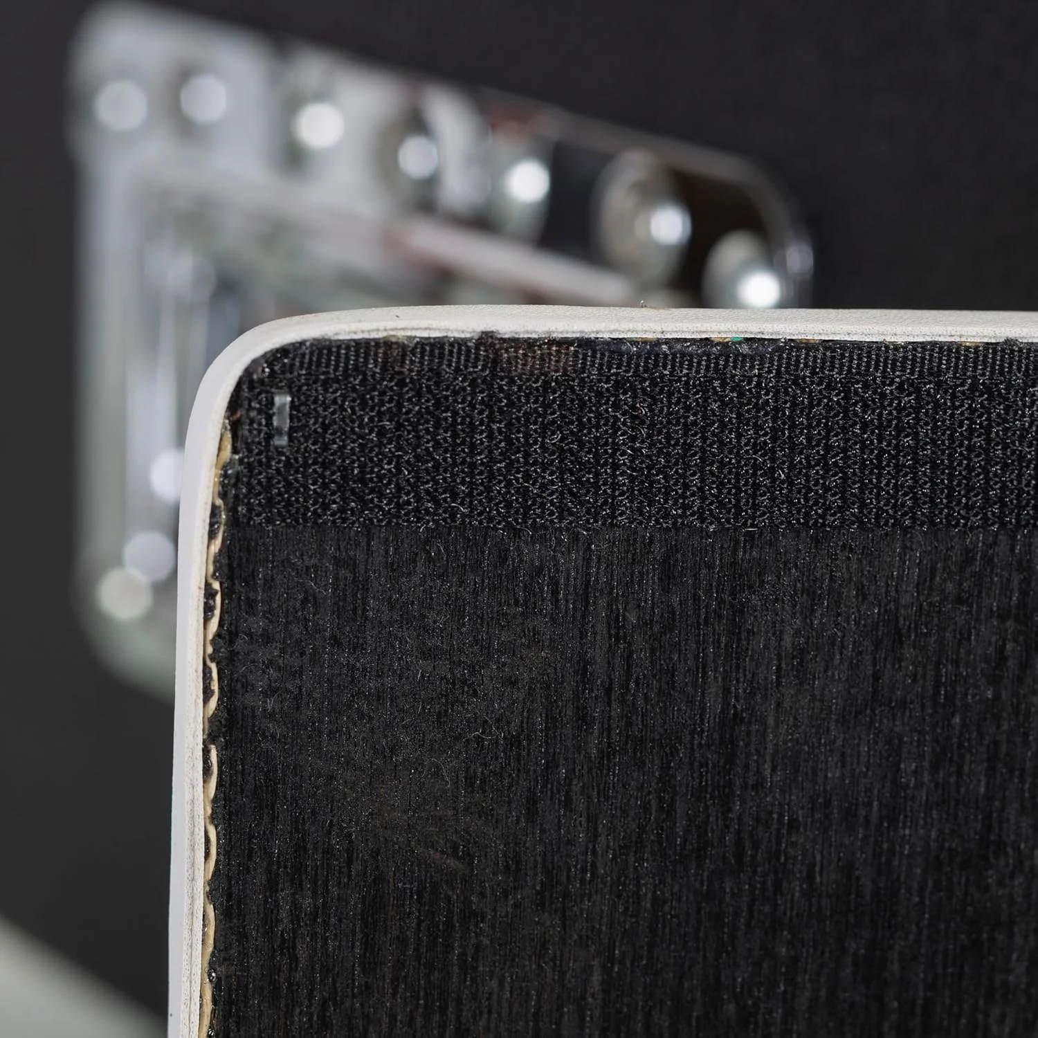 کیف رکمونت آمپلی فایر طرح وینتج گیتور - 3 یونیت مشکی کیف رکمونت آمپلی فایر طرح وینتج گیتور - 3 یونیت مشکی