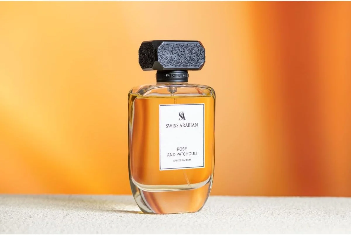 عطر زنانه رز و پچولی سوئیس عربین ادو پرفیوم 100 میلی لیتر عطر زنانه رز و پچولی سوئیس عربین ادو پرفیوم 100 میلی لیتر